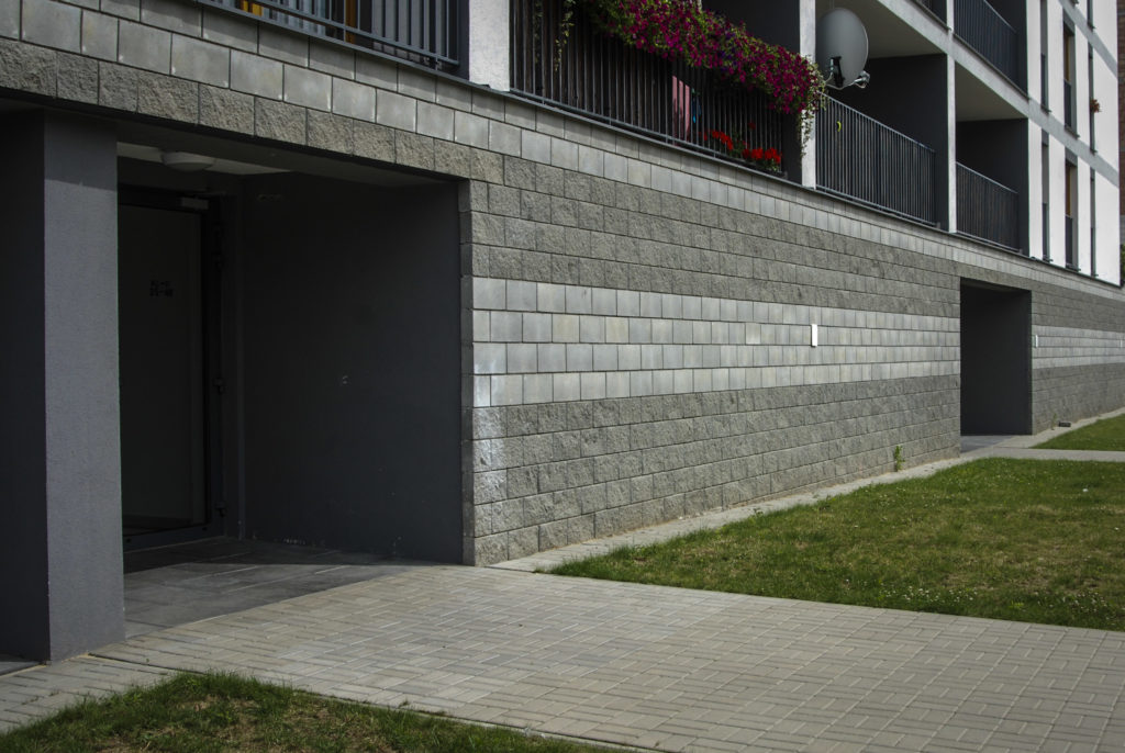 Pustaki elewacyjne CJ BLOK